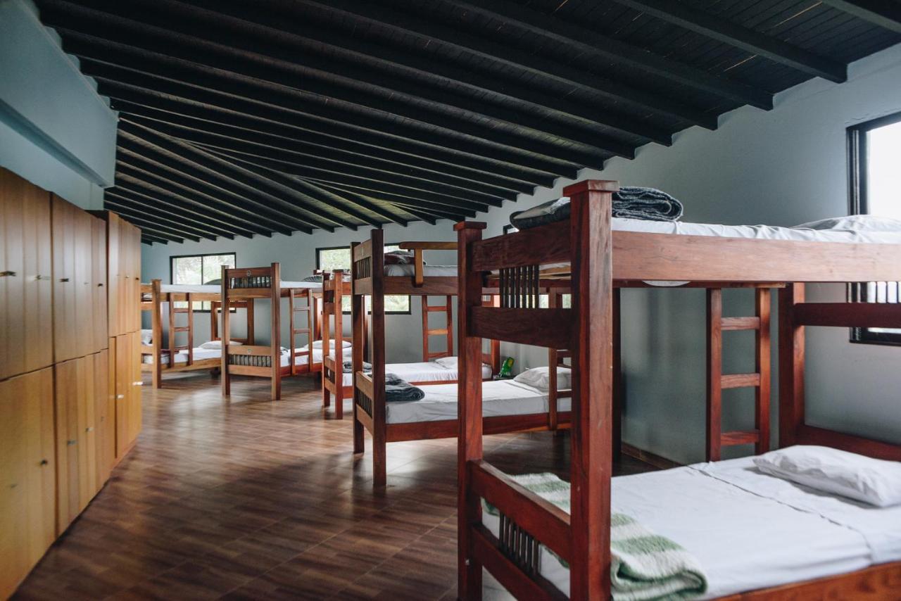 Happy Buddha Hostel & Lodge Guatapé Zewnętrze zdjęcie